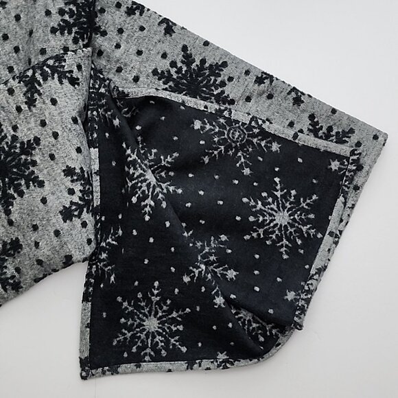 Antonio Salgado  Throw Blanket Grey Black Knit Cotton Blend 50" X 63" Snowflakes - Picture 3 of 12